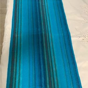 Alpaca scarf. Blue striped.
